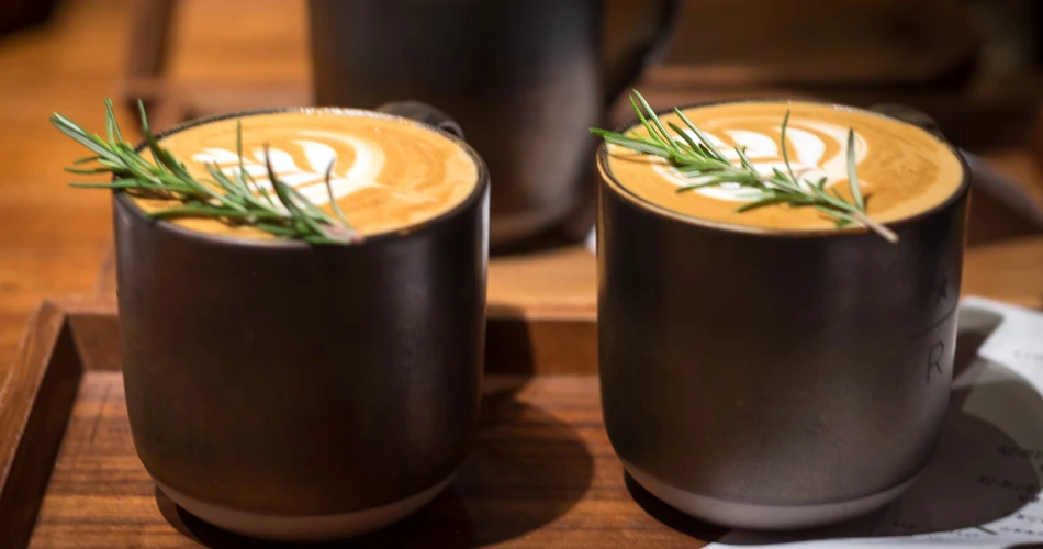 Shopping & Dining at Magnificent Mile